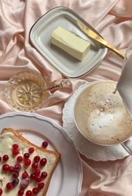 Use coffee to boost your energy and productivity (Image via Pexels)